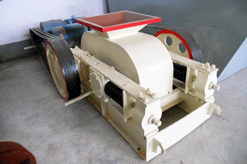 雙輥破碎機(jī)，對(duì)輥式制砂機(jī)