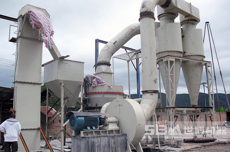 磨粉機安裝調試現場