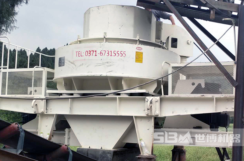 沖擊式破碎機作業現場