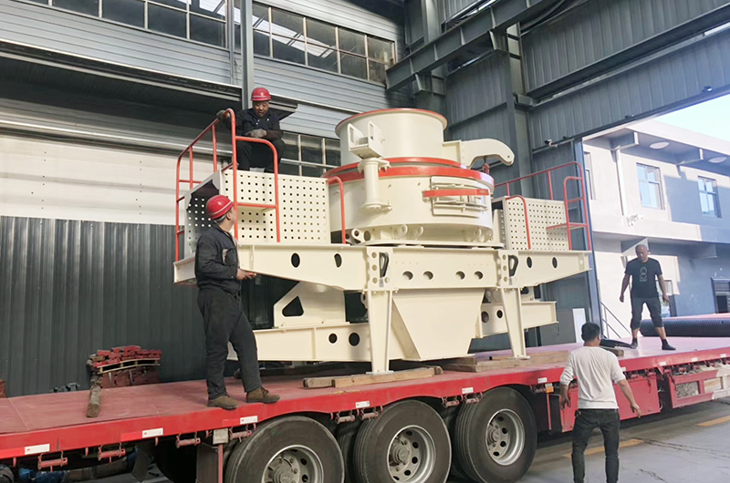 世博廠家石頭制砂機設(shè)備發(fā)貨
