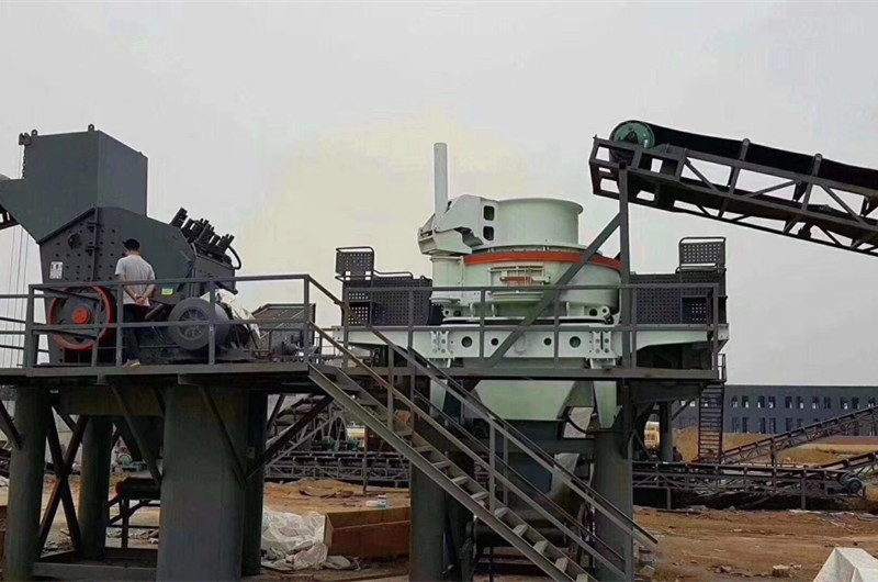 鵝卵石制砂現場