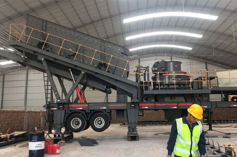 河南世博定制生產的移動制砂篩分一體機