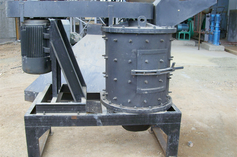 鋼架基礎(chǔ)復(fù)合式破石機(jī)，家庭用小型石頭破碎機(jī)