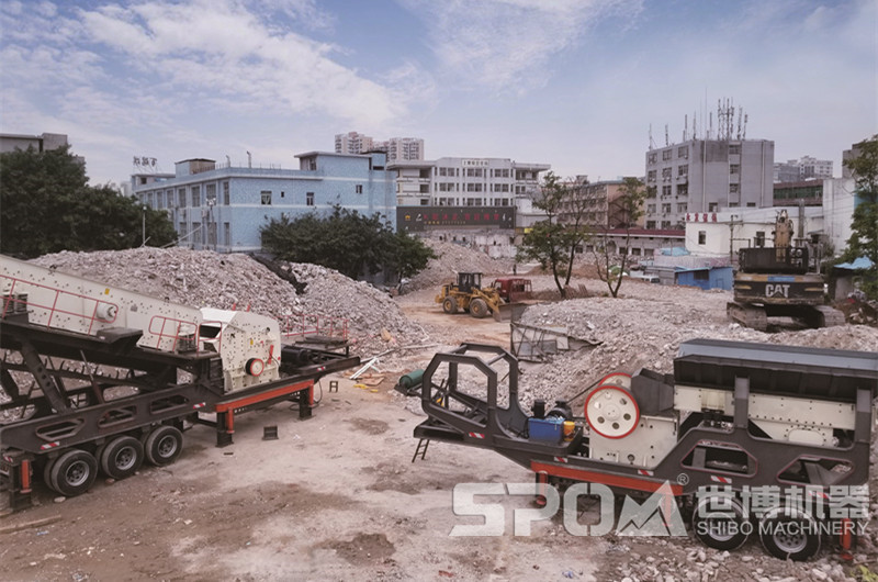 輪胎移動破碎機(jī)處理建筑垃圾